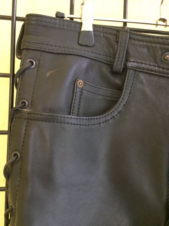 MOTORRADHOSE LEDERHOSE AKITO MIT SEITLICHER SCHNÜRUNG GRÖßE 50