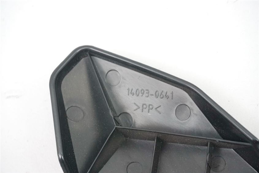 KAWASAKI NINJA 400 EX400G FOOTREST SYSTEM COVER RIGHT FAIRING