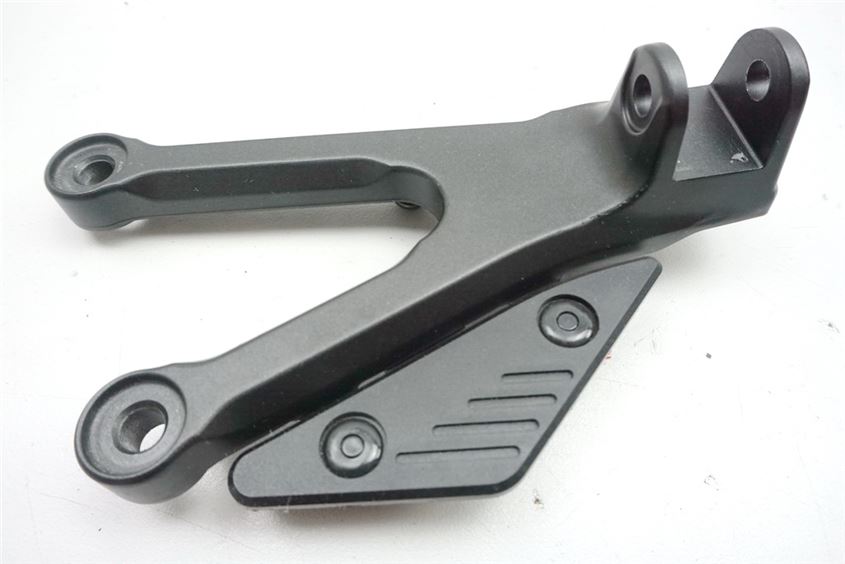 YAMAHA YZF R6 RJ27 FUßRASTENTRÄGER FAHRER LINKS HALTER FUßRASTE