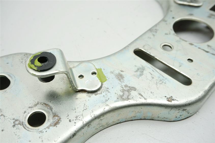 HONDA CBR 600 PC35 HALTERUNG HECKRAHMEN STREBE VERRIEGELUNG SITZBANK