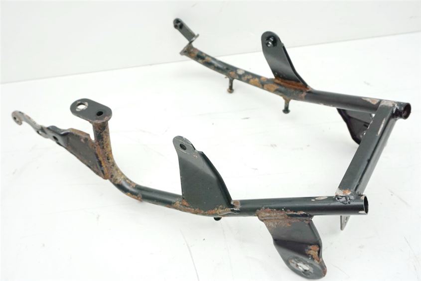 SUZUKI RG 80 GAMMA NC11A CHASIS TRASERO BASTIDOR SOPORTE ESTRUCTURA TRASERA