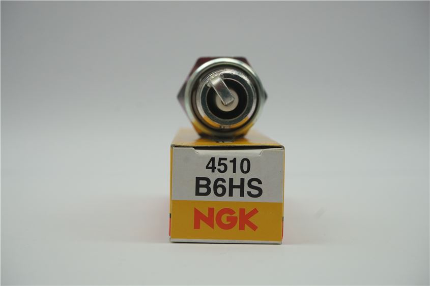 BUJÍA NGK - B6HS