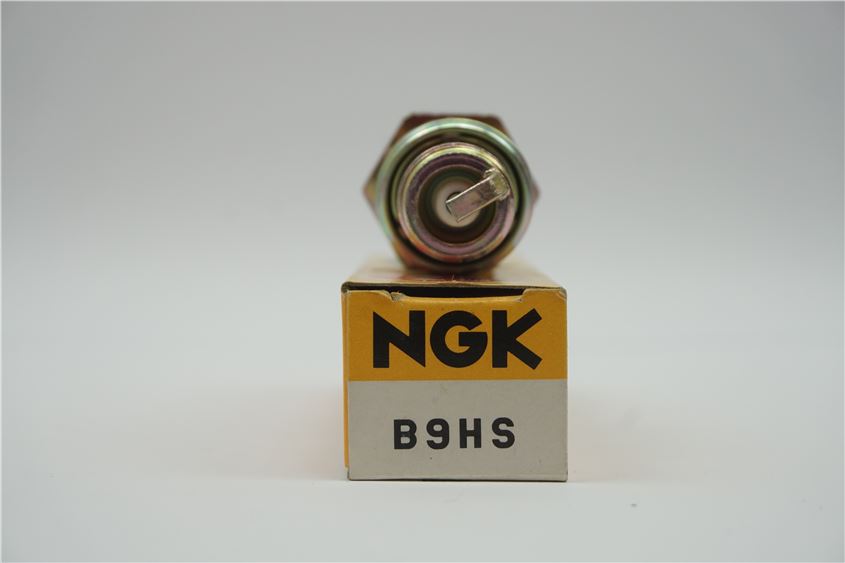 BUJÍA NGK - B9HS