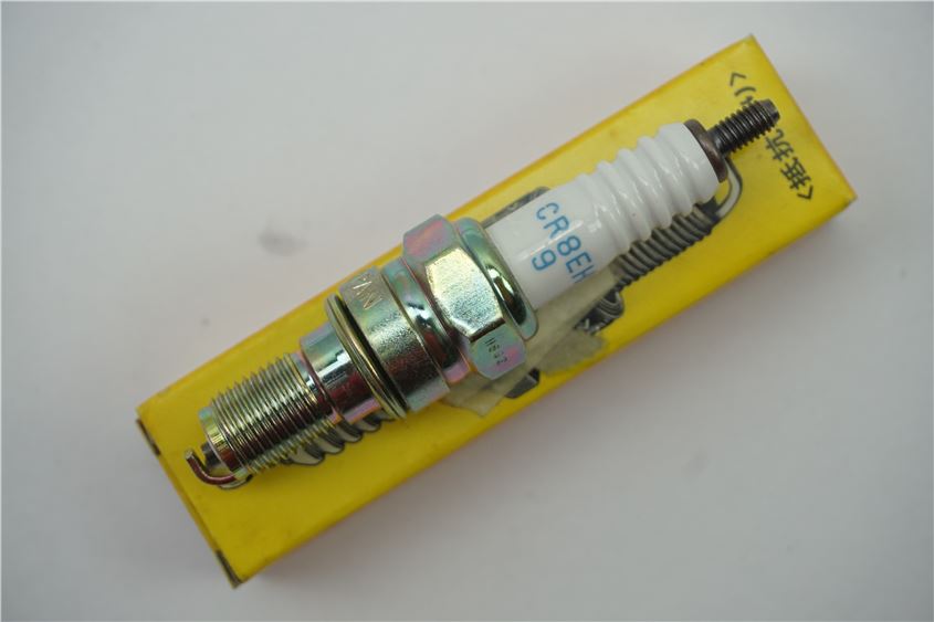 BUJÍA NGK - CR8EH-9