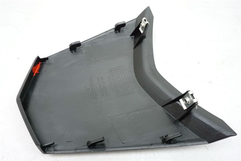 HONDA CB 125 F JC64 REAR FAIRING MIDDLE COVER