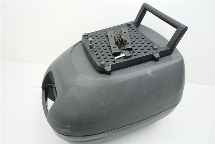SUZUKI RG 80 GAMMA NC11A TOP CASE MOUNTING PLATE CARRIER