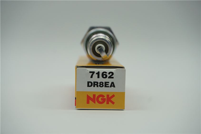 BUJÍA NGK - DR8EA