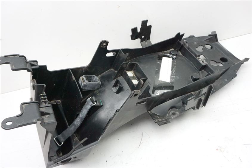YAMAHA XJ6 DIVERSION RJ19 KOTFLÜGEL RADLAUF BATTERIEKASTEN HECKINNENVERKLEIDUNG