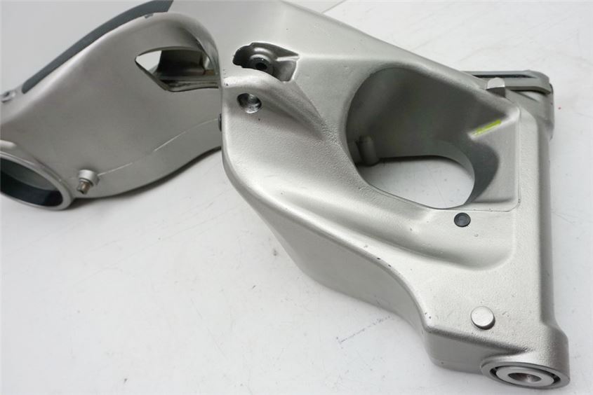 MV AGUSTA 910 BRUTALE F4 SCHWINGE SWINGARM