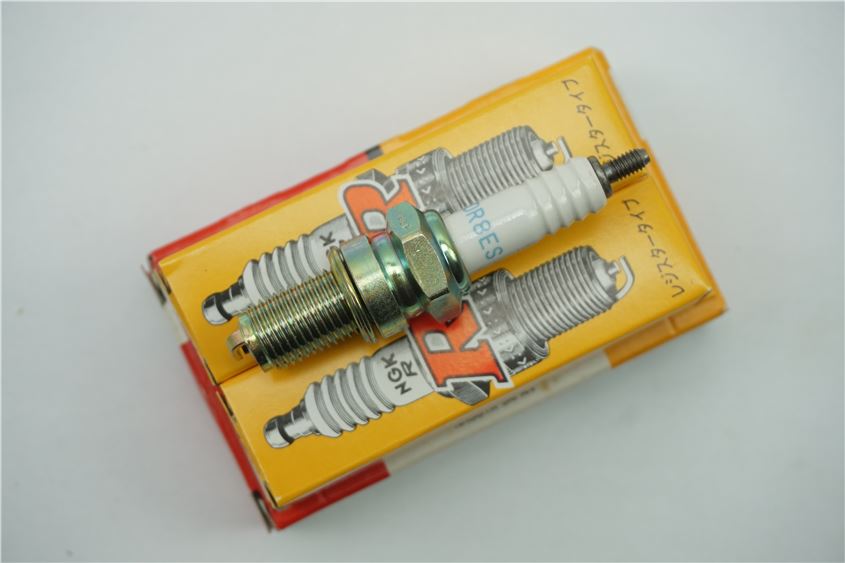BUJÍAS 2X - NGK - DR8ES