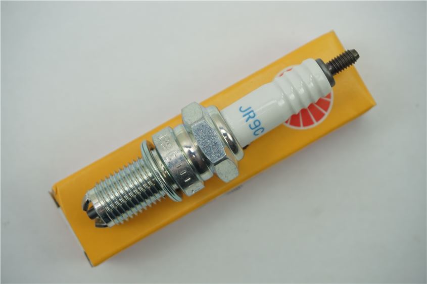 ZÜNDKERZE NGK - JR9C