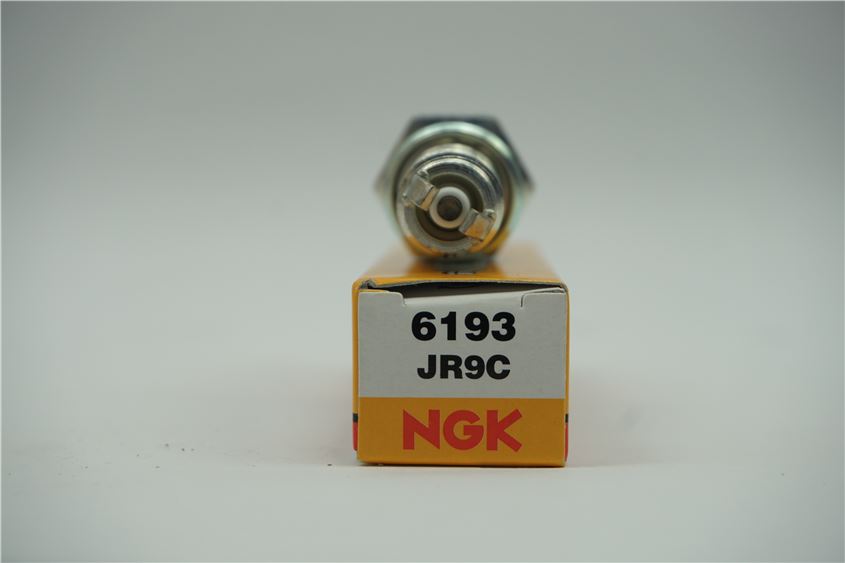 ZÜNDKERZE NGK - JR9C