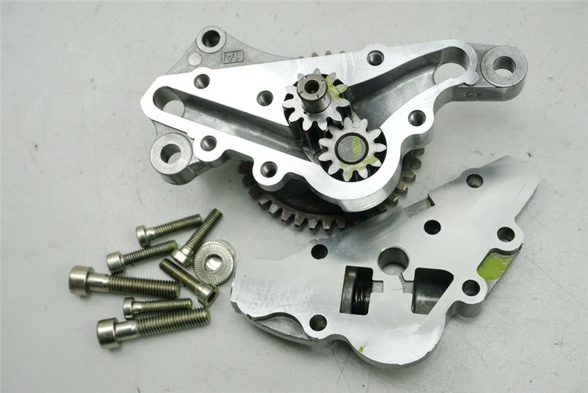 DUCATI MONSTER 696 M5 ÖLPUMPE OIL PUMP