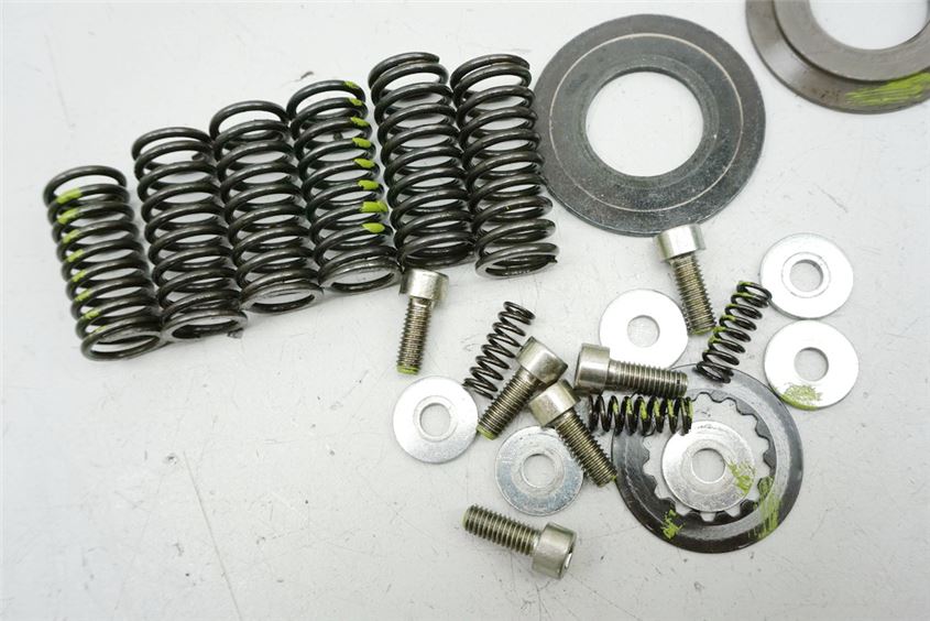 DUCATI MONSTER 696 M5 KUPPLUNGSKORB INNEN NABE KUPPLUNG DRUCKPLATTE