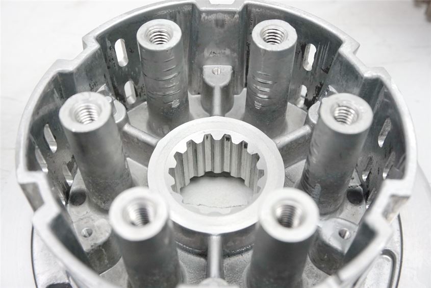 DUCATI MONSTER 696 M5 KUPPLUNGSKORB INNEN NABE KUPPLUNG DRUCKPLATTE