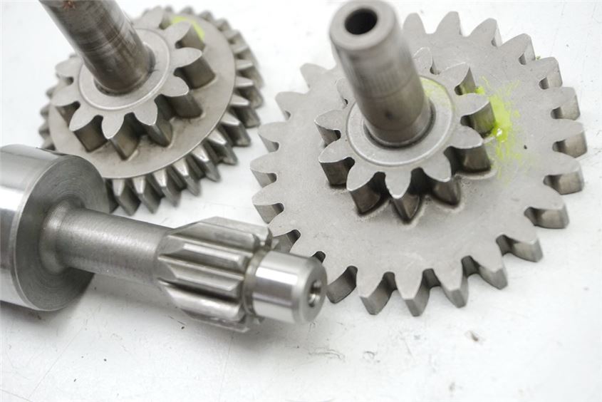 YAMAHA FZS 600 RJ02 FAZER STARTER CLUTCH GEARS SPROCKET INTERMEDIATE GEAR
