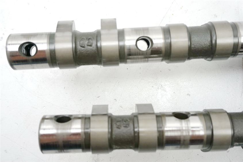 YAMAHA FZS 600 RJ02 FAZER CAMSHAFT INLET & OUTLET - PAIR