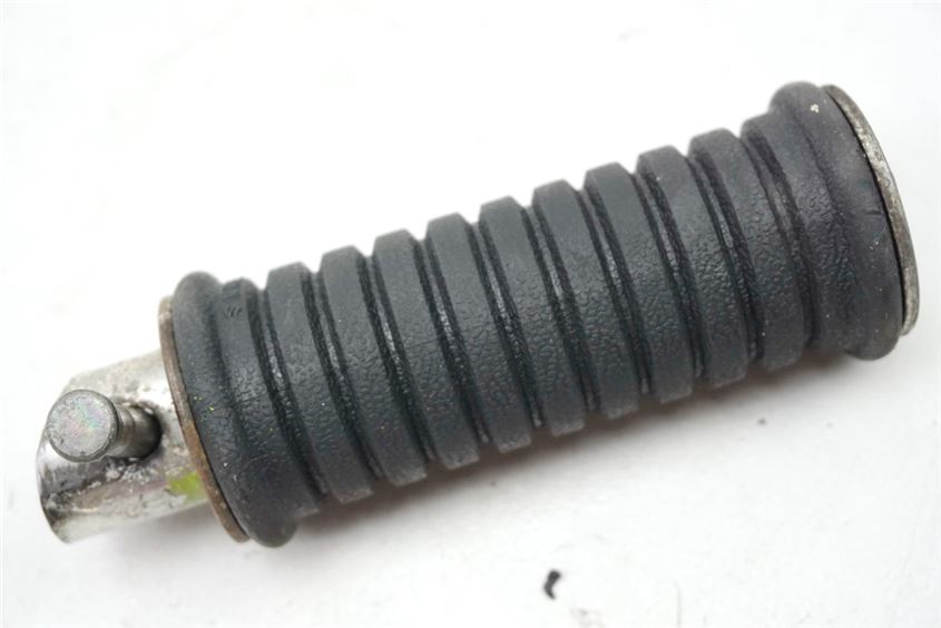 SUZUKI RG 80 GAMMA NC11A PASSENGER FOOTREST RIGHT