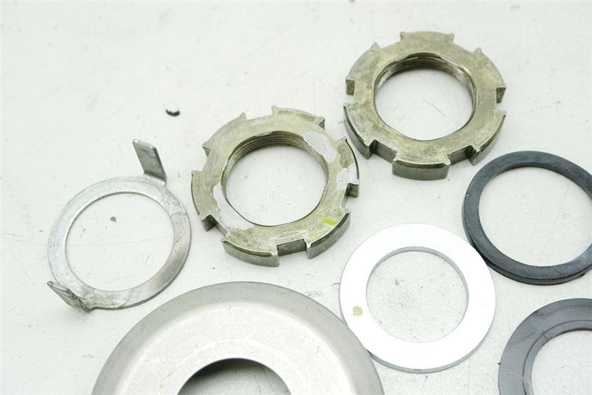 YAMAHA FZS 600 RJ02 FAZER MUTTER LENKKOPF SICHERUNG GABELBRÜCKE