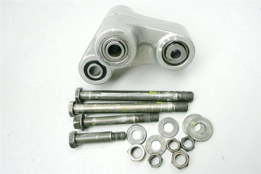 YAMAHA FZS 600 RJ02 FAZER UMLENKUNG FEDERBEIN UMLENKKNOCHEN