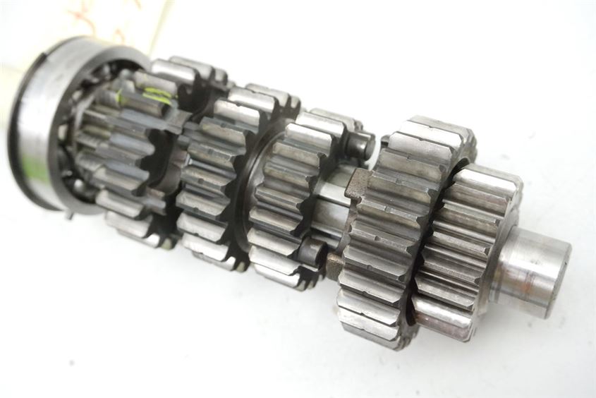 YAMAHA FZS 600 RJ02 FAZER TRANSMISSION INPUT SHAFT
