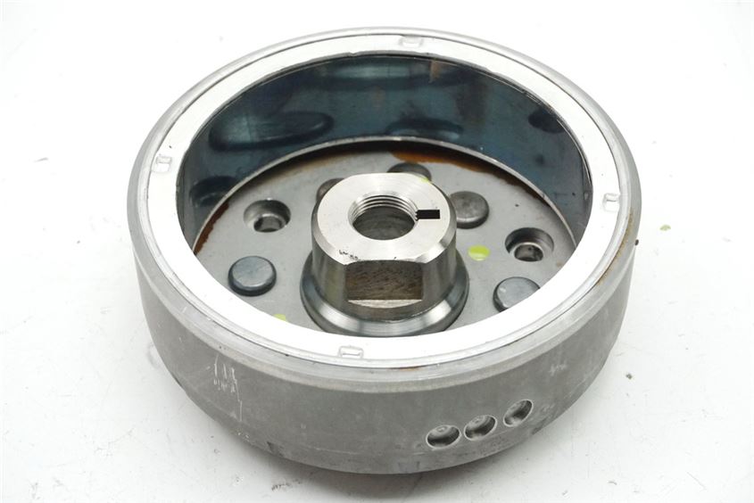 HONDA VT 700 C RC19 SHADOW LIMA ROTOR POLRAD LICHTMASCHINE