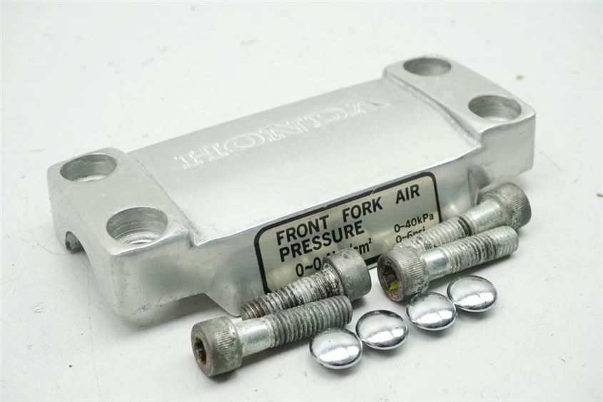 HONDA VT 700 C RC19 SHADOW LENKERKLEMMUNG OBEN RISER LENKER