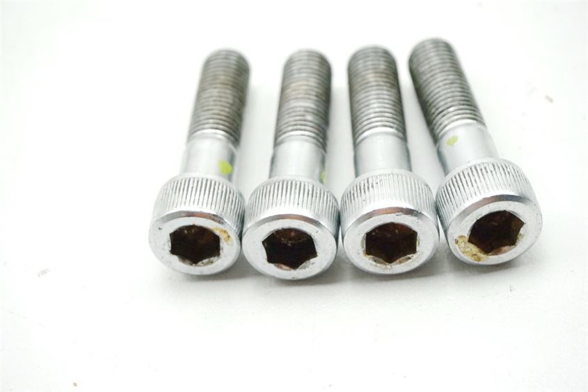 HONDA VT 700 C RC19 SHADOW SCHRAUBEN BREMSSATTEL VORN SCREWS