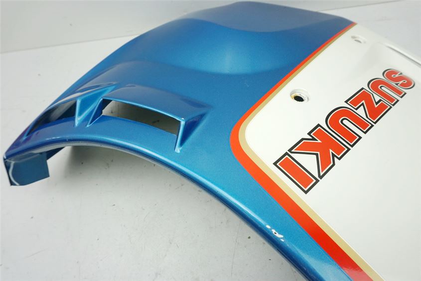 SUZUKI GSX 550 GSX 750 SIDE FAIRING RIGHT COVER 94431-43410