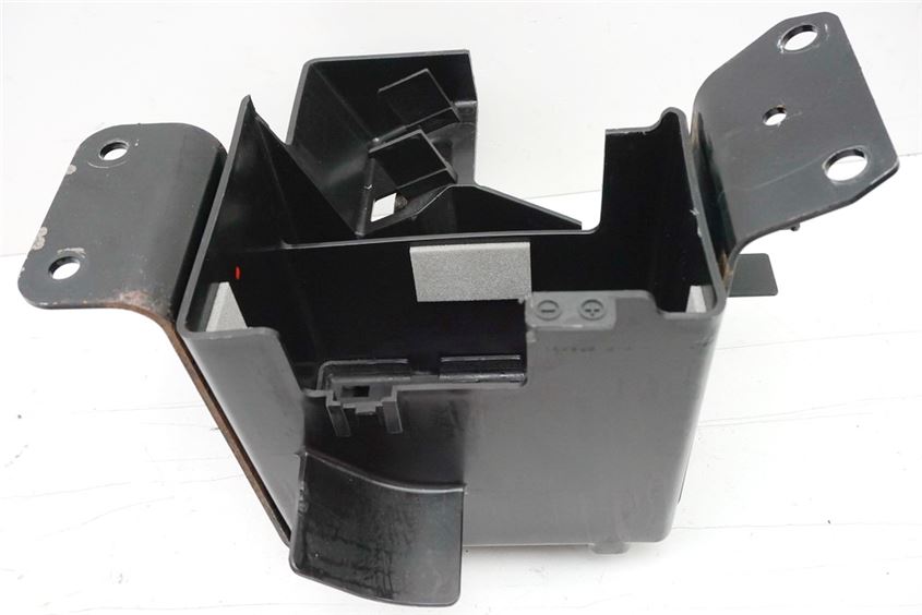 SUZUKI VLR 1800 T WVCT C 1800 R BATTERIEKASTEN BATTERIEFACH HALTER