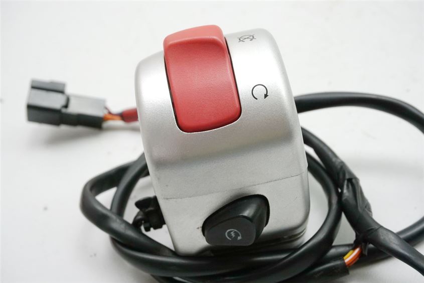 SUZUKI VLR 1800 T WVCT C 1800 R INTERRUPTOR DERECHO DEL MANILLAR