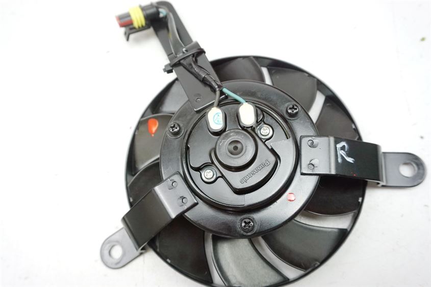 DUCATI 848 EVO H6 VENTILADOR DERECHO TURBINA RADIADOR MOTOR