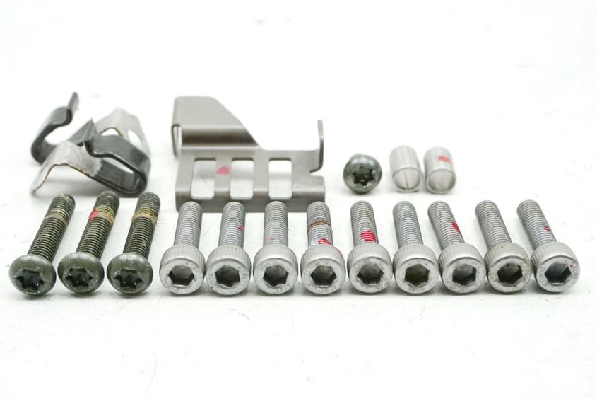 YAMAHA FZ6 N RJ07 TORNILLOS TAPA ENCENDIDO ESTATOR TAPA MOTOR