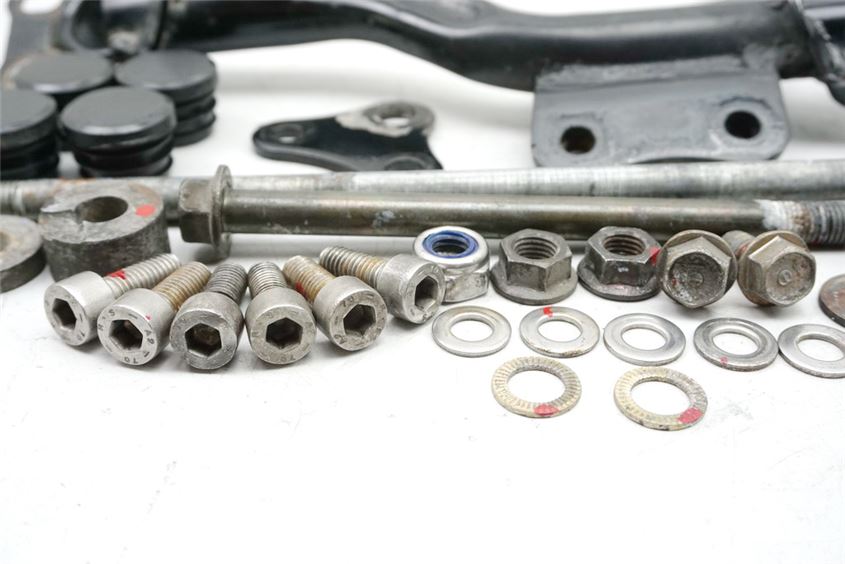HONDA NTV 650 RC33 REVERE SOPORTE MOTOR EJE PERNO TORNILLOS SOPORTE MOTOR