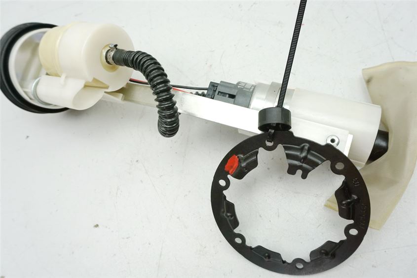BMW C 600 SPORT C65 (C650) BOMBA DE GASOLINA