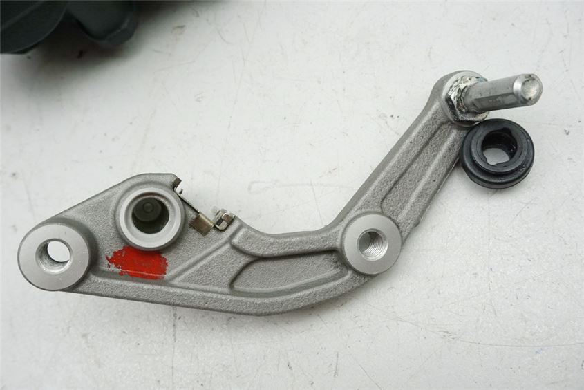 BMW C 600 SPORT C65 (C650) PINZA DE FRENO IZQUIERDA