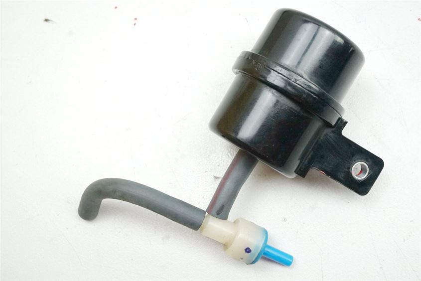 YAMAHA TDM 900 RN08 OVERFLOW TANK INJECTION SYSTEM BOX CHECK VALVE