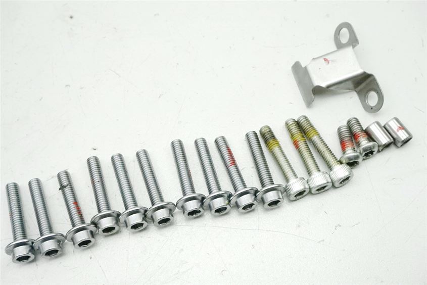 YAMAHA MT 07 TRACER 700 RM14 TORNILLOS TAPA ENCENDIDO ESTATOR