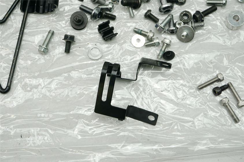 YAMAHA MT 07 TRACER 700 RM14 SCHRAUBEN & KLEINTEILE & HALTER