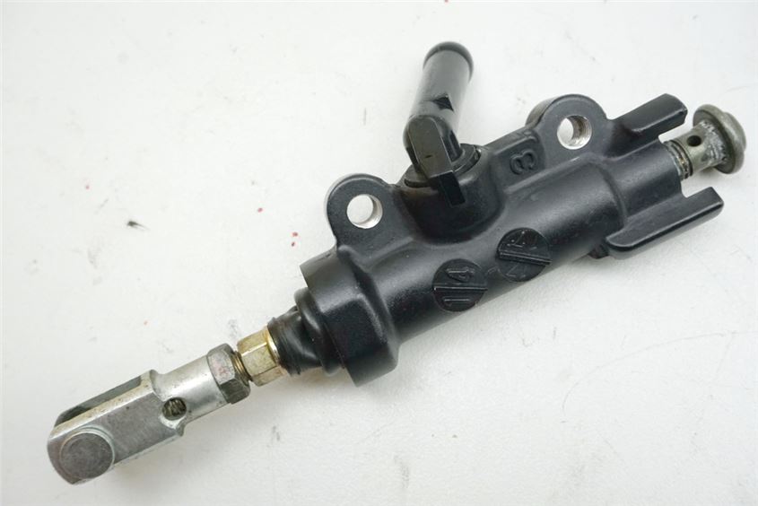 YAMAHA TDM 900 RN08 CILINDRO MAESTRO FRENO TRASERO BOMBA FRENO