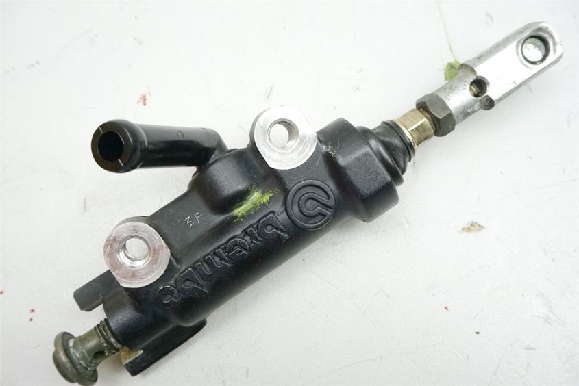 YAMAHA TDM 900 RN08 CILINDRO MAESTRO FRENO TRASERO BOMBA FRENO