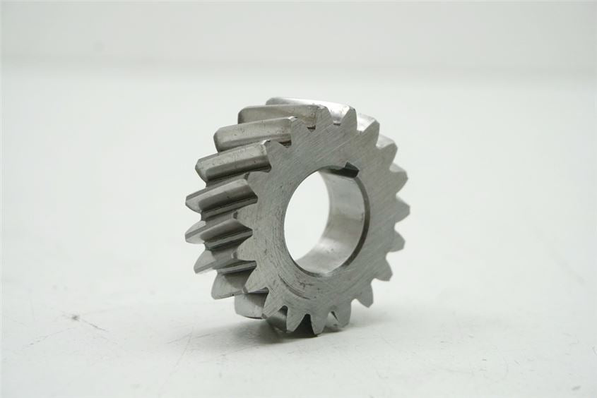 SUZUKI RG 80 GAMMA NC11A PRIMARY GEAR WHEEL PRIMARY