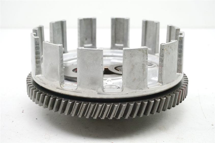 SUZUKI GS 500 E GM51B CLUTCH BASKET CLUTCH