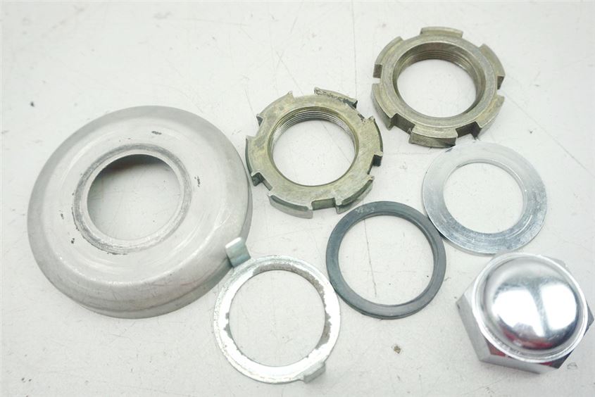YAMAHA YZF 600 4TV THUNDERCAT NUT STEERING HEAD TRIPLE CLAMP