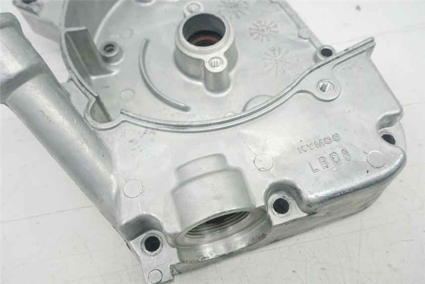 KYMCO SUPER 8 4T - CK50QT-6 TAPA DE MOTOR DERECHA CÁRTER MOTOR