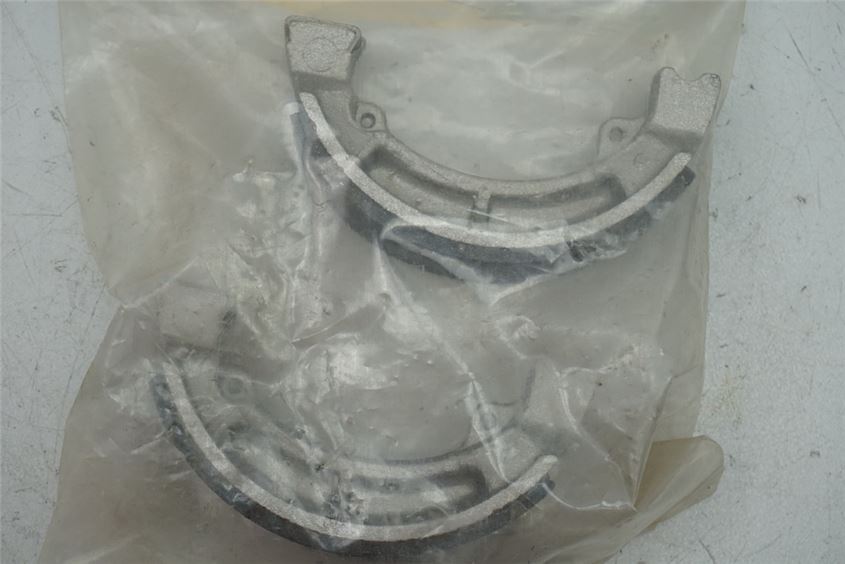 BRAKE SHOES REAR LUCAS MCS 861 BRAKE PADS