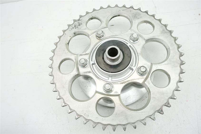 SUZUKI GSXF 750 GR78A PORTACORONAS SOPORTE CORONA PIÑÓN
