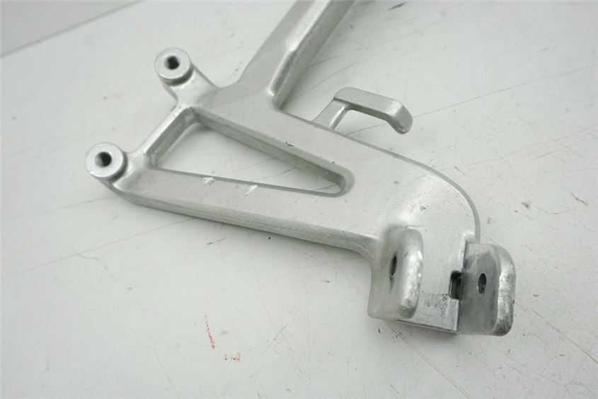 HONDA CBR 600 PC31 FUßRASTENTRÄGER SOZIUS LINKS HALTER FUßRASTE