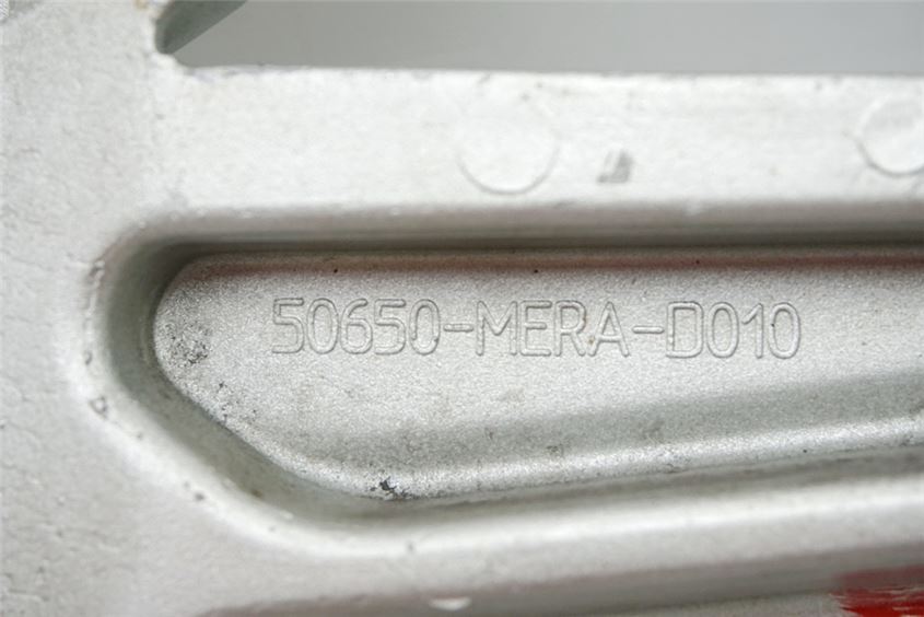 HONDA CBF 500 PC39 FOOTREST PLATE RIGHT FOOTREST HANGER HOLDER FOOTREST