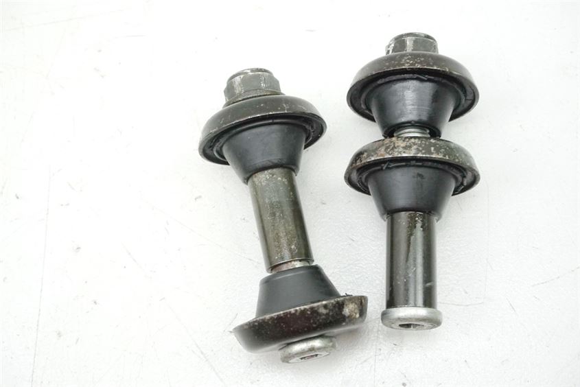 SUZUKI GSXF 750 GR78A SCHRAUBEN GABELBRÜCKE OBEN DISTANZHÜLSEN